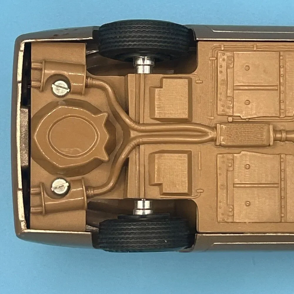AMT/ERTL car dealership